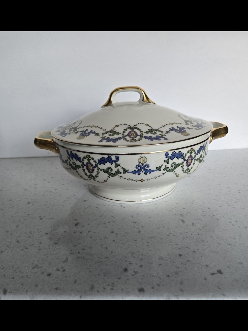 Vintage Zeh Scherzer Bavaria Volendam Covered Vegetable Tureen Casserole Dish
